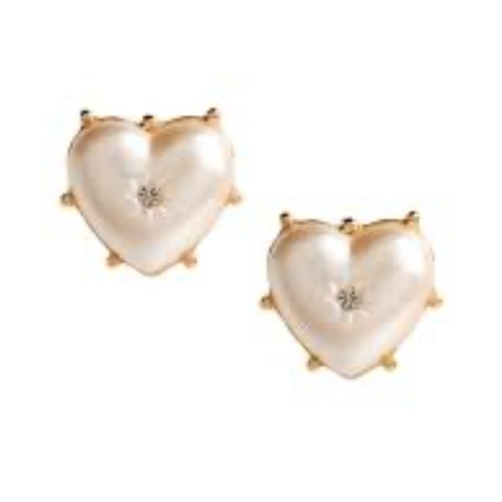 ▶️ Banana Republic ◀️  Heart Stud Earrings
